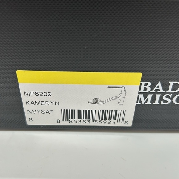 588- Badgley Mischka Heels Women’s Sandals Size 8 NWT - Picture 8 of 16